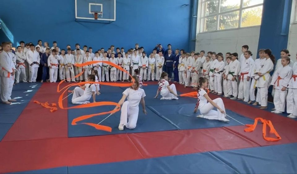 Дзюдоисты Алчевской спортивной школы №1 приняли участие в Открытом турнире по дзюдо Дзюдоисты Алчевской спортивной школы №1 приняли участие в Открытом турнире по дзюдо