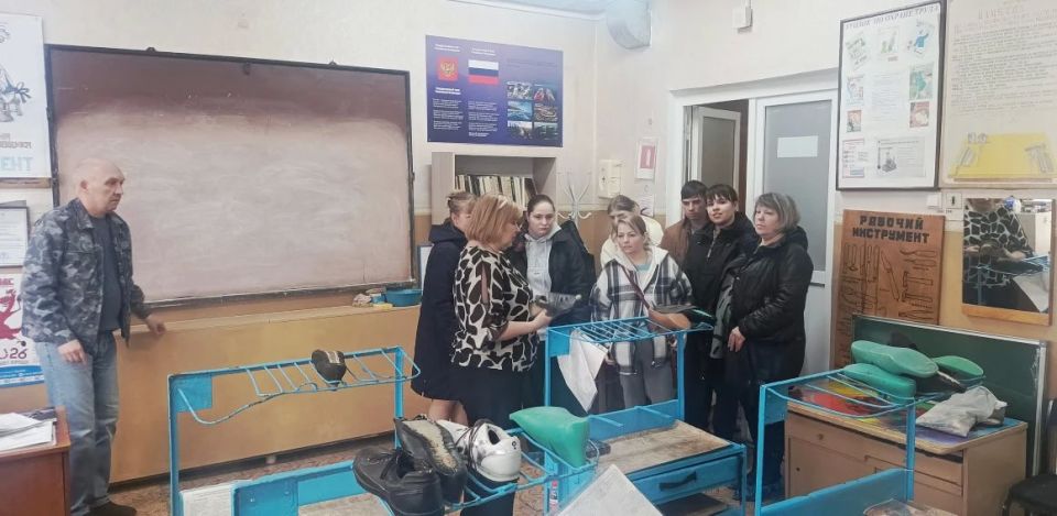 В Луганском техникуме-интернате прошёл День открытых дверей В Луганском техникуме-интернате прошёл День открытых дверей