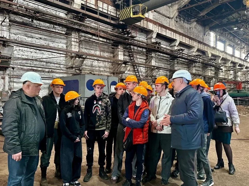 «Выбирай свое»: Студенты побывали на производстве «Лугамаш» «Выбирай свое»: Студенты побывали на производстве «Лугамаш»