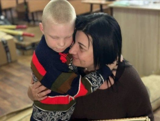 В Лутугино доставили гуманитарную помощь для воспитанников детского дома В Лутугино доставили гуманитарную помощь для воспитанников детского дома
