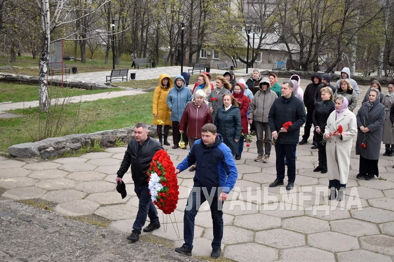 Брянковчане почтили память жертв украинской агрессии Брянковчане почтили память жертв украинской агрессии