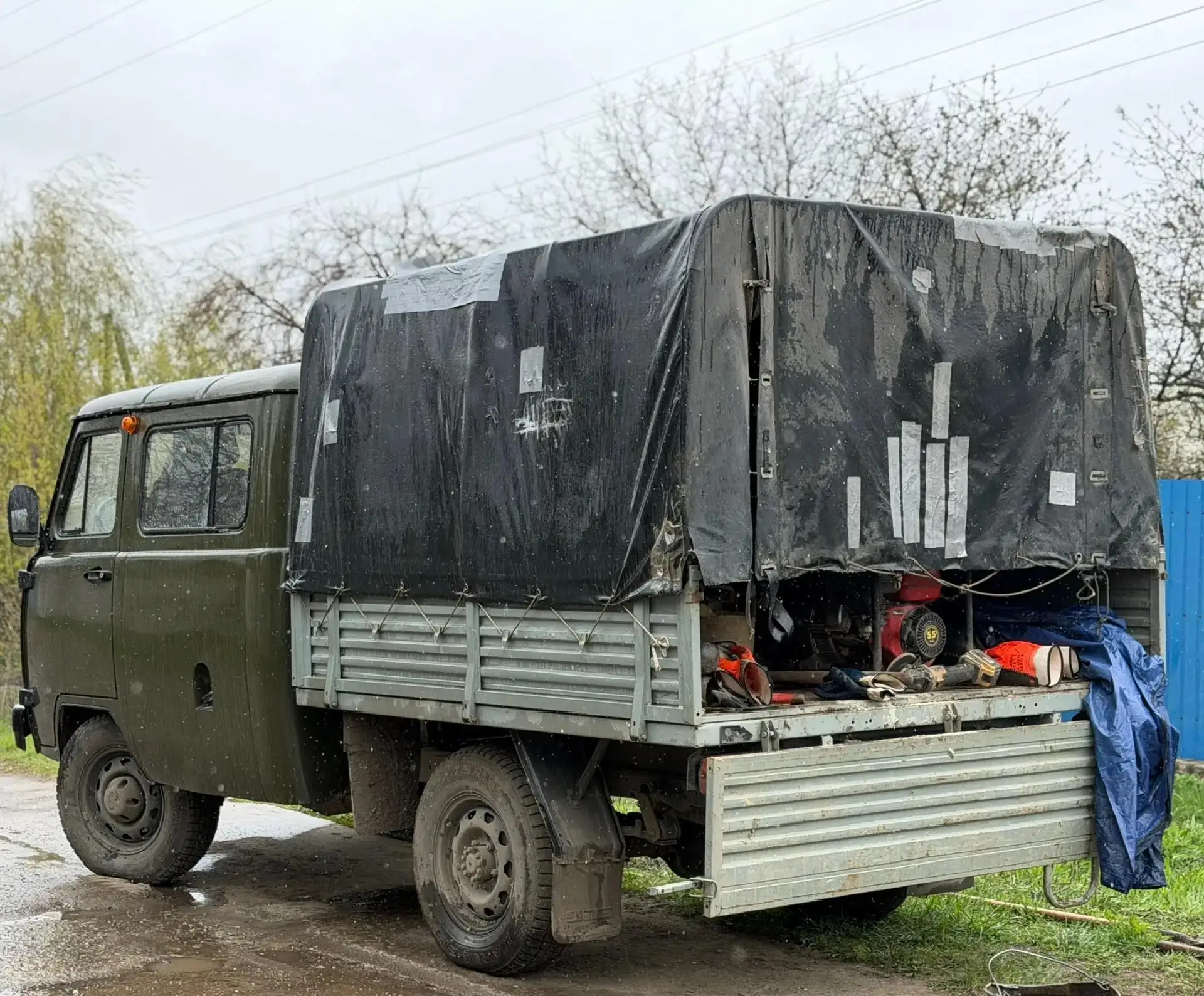 В Лисичанске продолжает работу аварийная бригада ООО «Челныводоканал» В Лисичанске продолжает работу аварийная бригада ООО «Челныводоканал»