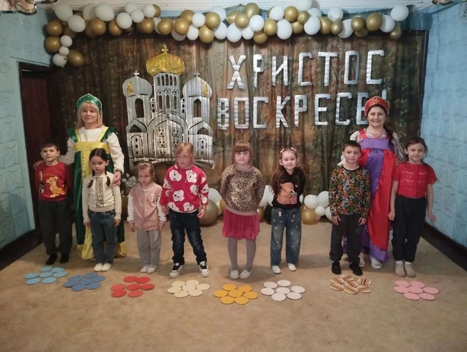 Пасха - это семейный праздник, несущий много добра, любви и света Пасха - это семейный праздник, несущий много добра, любви и света