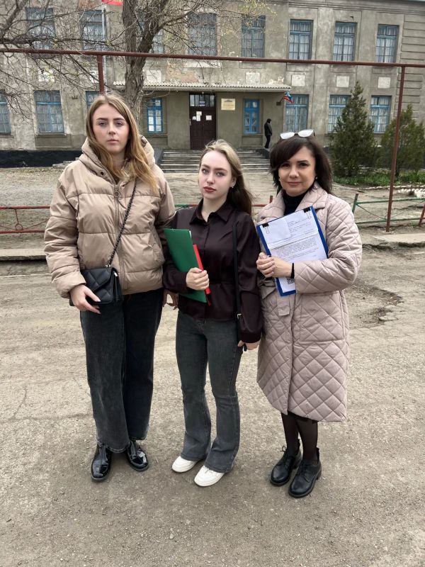 В Лутугинском округе прошёл рейд «Забота» для поддержки семей с детьми В Лутугинском округе прошёл рейд «Забота» для поддержки семей с детьми