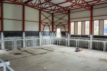 В Луганске на квартале Ольховском завершён монтаж каркаса модульного бассейна