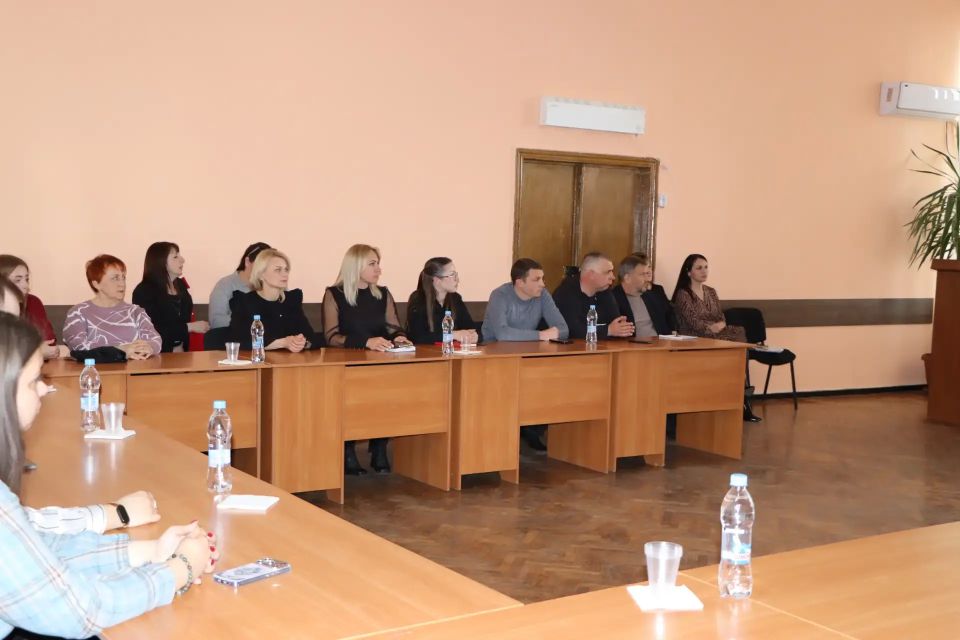ЖИТЕЛИ И АРХИТЕКТОРЫ СОВМЕСТНО ДОРАБОТАЛИ ДИЗАЙНПРОЕКТ ЦЕНТРАЛЬНЫХ ОБЩЕСТВЕННЫХ ТЕРРИТОРИЙ ЖИТЕЛИ И АРХИТЕКТОРЫ СОВМЕСТНО ДОРАБОТАЛИ ДИЗАЙНПРОЕКТ ЦЕНТРАЛЬНЫХ ОБЩЕСТВЕННЫХ ТЕРРИТОРИЙ