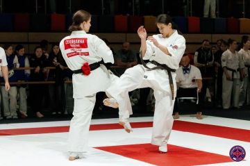 НАШИ. Спортсменки из Красного Луча — в сборной России по киокушин С 1 по 6 апреля 2026 года в селе Жаворонки Московской области прошло одно из главных событий в мире японского боевого искусства — Чемпионат и Первенство...