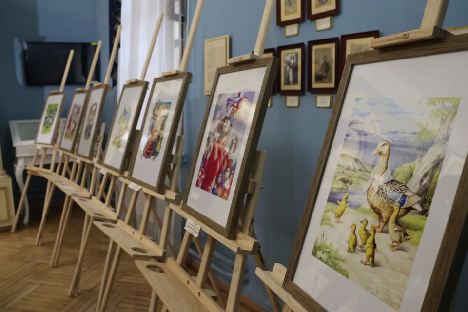 «Сказки Даля всей Россией»: в Луганске презентовали уникальную книгу «Две первинки внукам и правнукам» «Сказки Даля всей Россией»: в Луганске презентовали уникальную книгу «Две первинки внукам и правнукам»