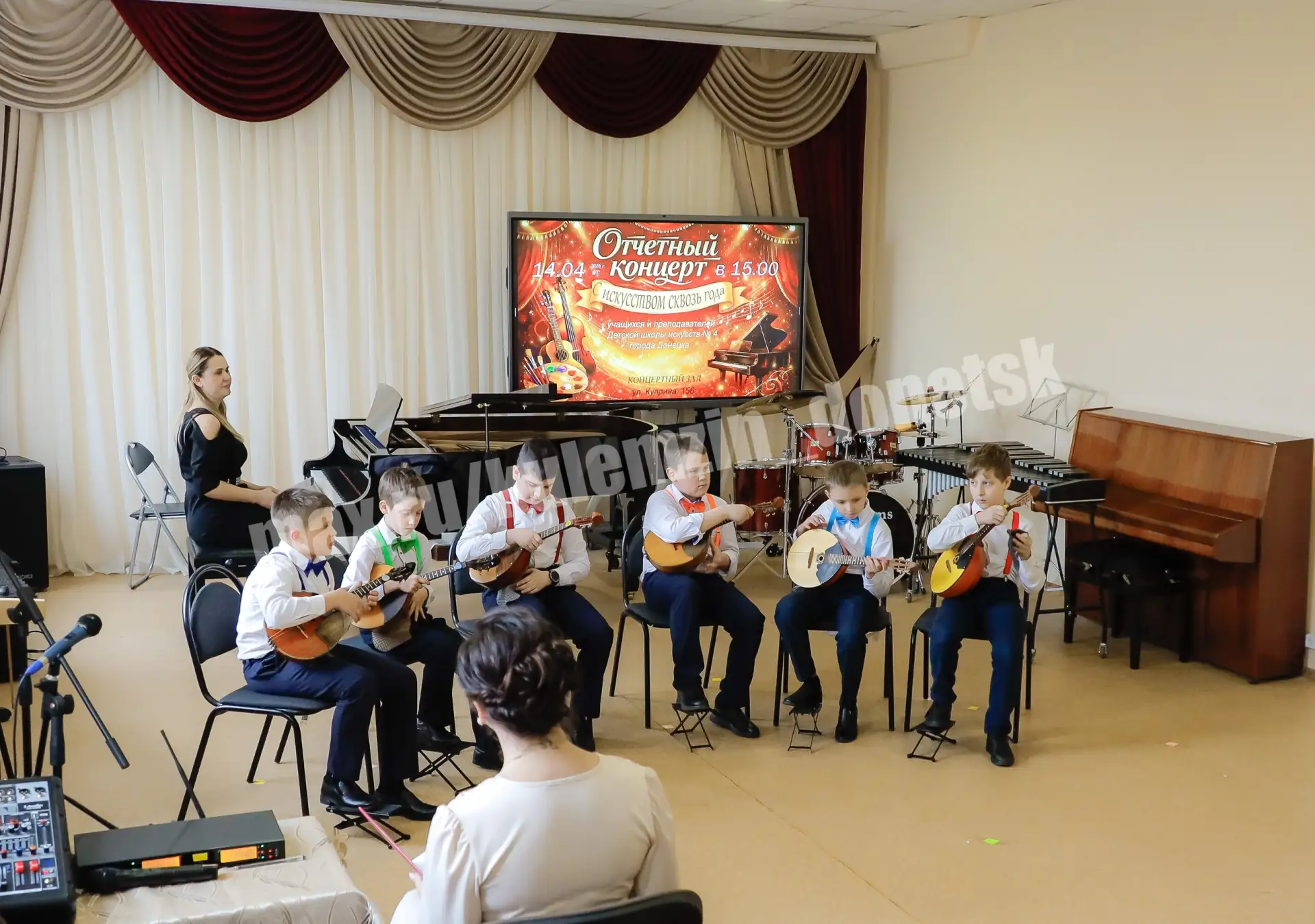В Детской школе искусств № 4 прошел настоящий праздник музыки и таланта – отчетный концерт юных дарований! На сцену вышли артисты разных возрастов, от самых юных дебютантов, впервые показавших себя, до выпускников, готовых...