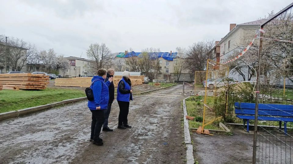В поселке Родаково по народной программе Единой России идет ремонт многоквартирных домов В поселке Родаково по народной программе Единой России идет ремонт многоквартирных домов
