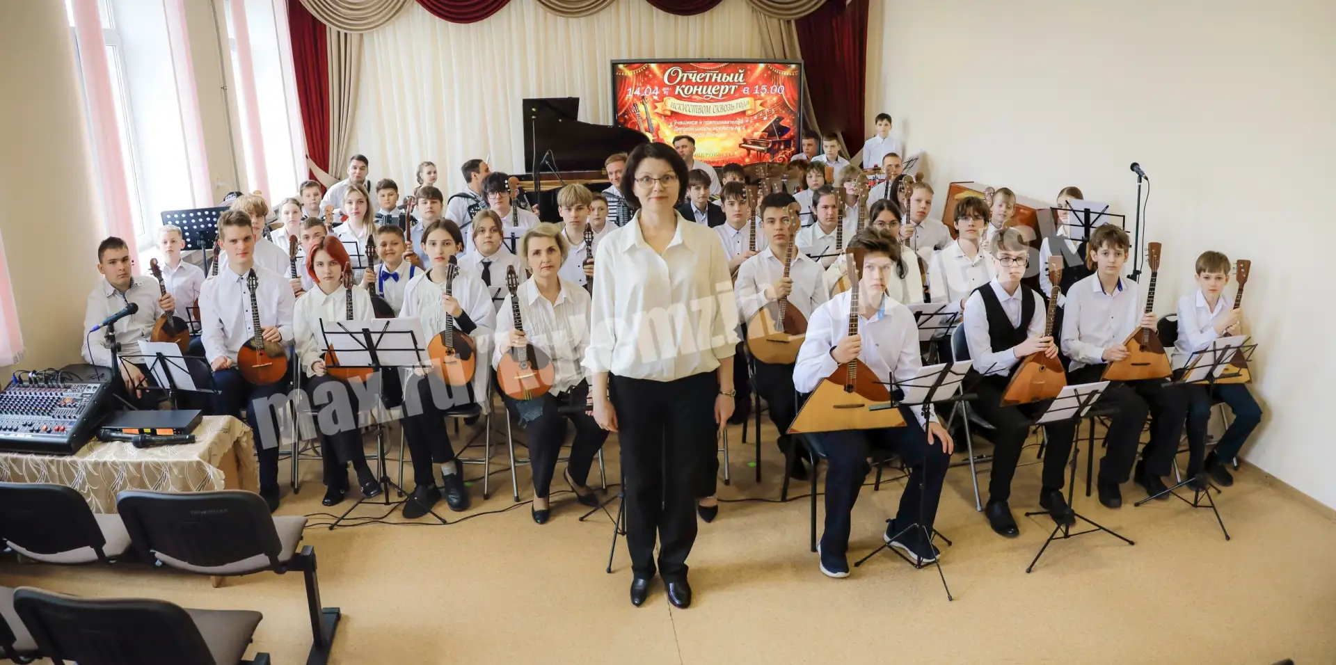 В Детской школе искусств № 4 прошел настоящий праздник музыки и таланта – отчетный концерт юных дарований! На сцену вышли артисты разных возрастов, от самых юных дебютантов, впервые показавших себя, до выпускников, готовых... В Детской школе искусств № 4 прошел настоящий праздник музыки и таланта – отчетный концерт юных дарований! На сцену вышли артисты разных возрастов, от самых юных дебютантов, впервые показавших себя, до выпускников, готовых...