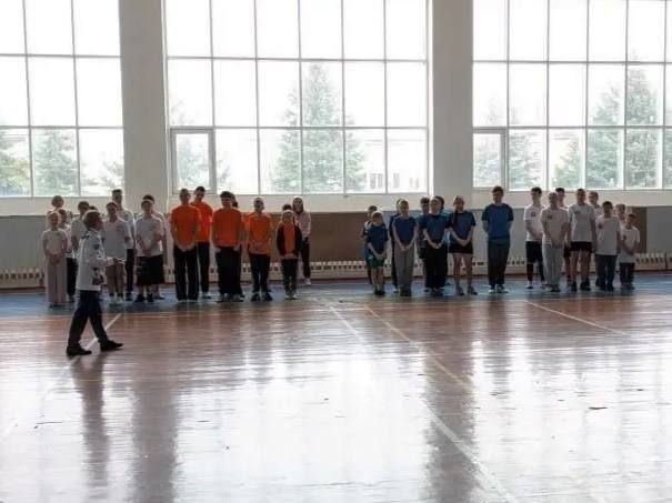 Сергей Колягин: Сегодня в Первомайске на базе местной Спортивной школы прошел праздник спорта для школьников – «Веселые старты» Сергей Колягин: Сегодня в Первомайске на базе местной Спортивной школы прошел праздник спорта для школьников – «Веселые старты»