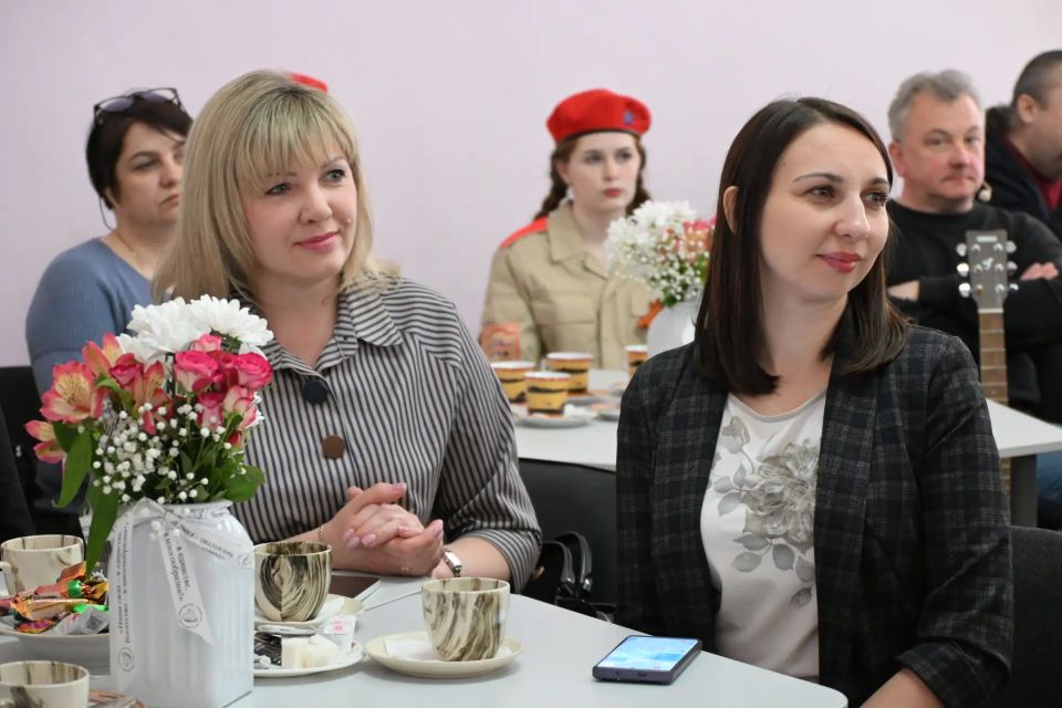 За каждым добрым делом — женщина За каждым добрым делом — женщина
