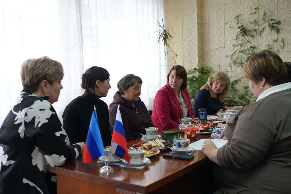 Президент Российской Федерации Владимир Путин неустанно подчеркивает важность социальной поддержки бойцов Специальной военной операции и их семей, давая соответствующие поручения Президент Российской Федерации Владимир Путин неустанно подчеркивает важность социальной поддержки бойцов Специальной военной операции и их семей, давая соответствующие поручения