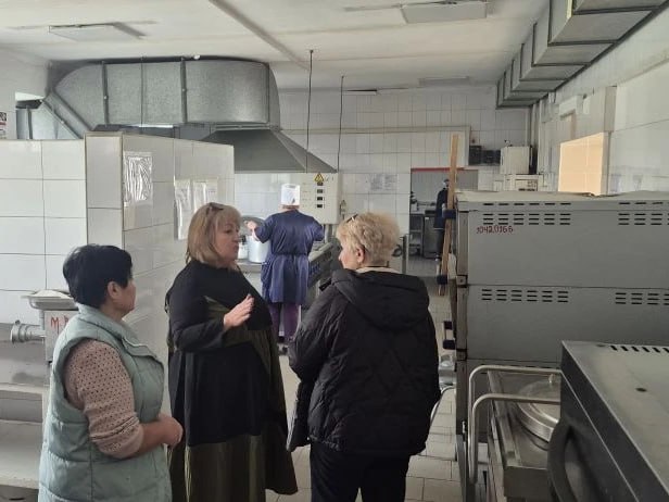 Анна Сорока: Специалисты аппарата Уполномоченного по правам человека в Луганской Народной Республике совершили плановый рабочий выезд в Николаевский психоневрологический интернат Анна Сорока: Специалисты аппарата Уполномоченного по правам человека в Луганской Народной Республике совершили плановый рабочий выезд в Николаевский психоневрологический интернат