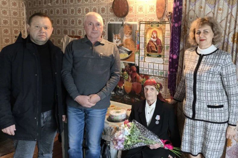 95 лет трудового подвига и семейного счастья: юбилей Валентины Ивановны Годонюк 95 лет трудового подвига и семейного счастья: юбилей Валентины Ивановны Годонюк