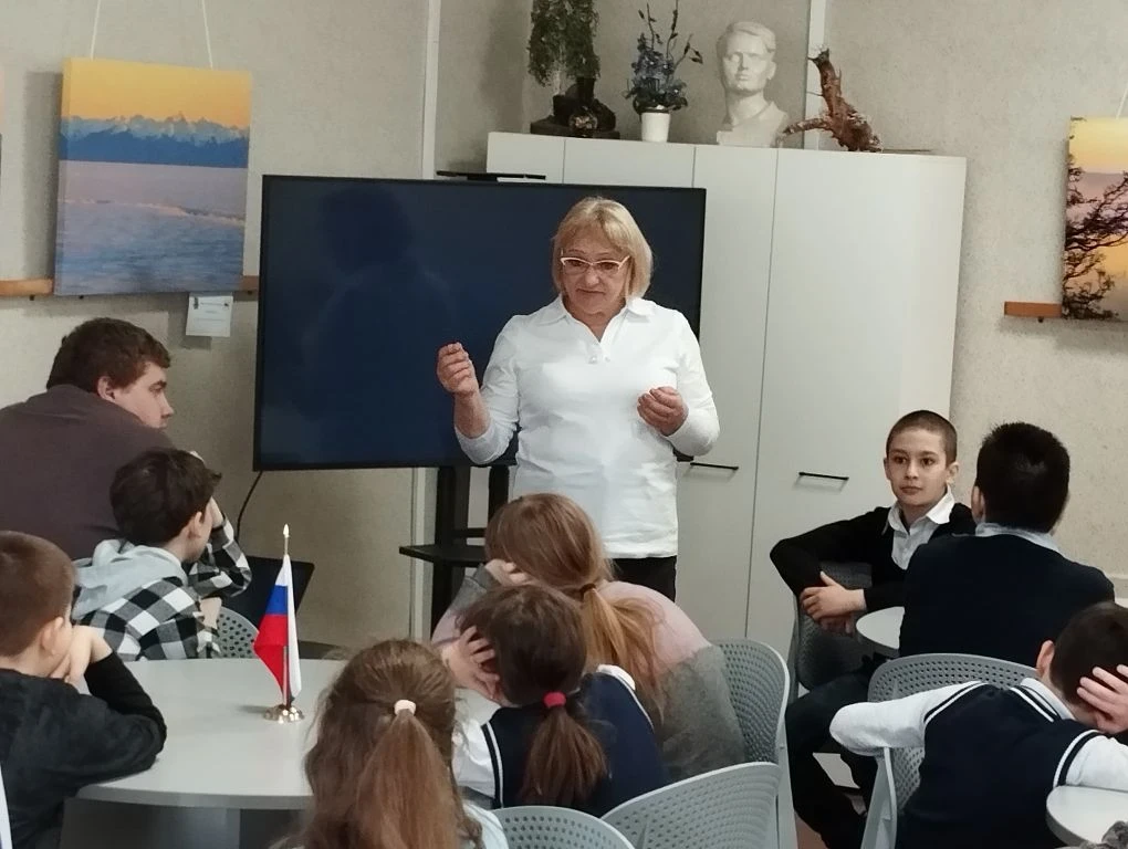 Для учащихся 3-А класса Кировской СШ №2 прошла познавательно – игровая программа «Скажем нет терроризму!» Для учащихся 3-А класса Кировской СШ №2 прошла познавательно – игровая программа «Скажем нет терроризму!»