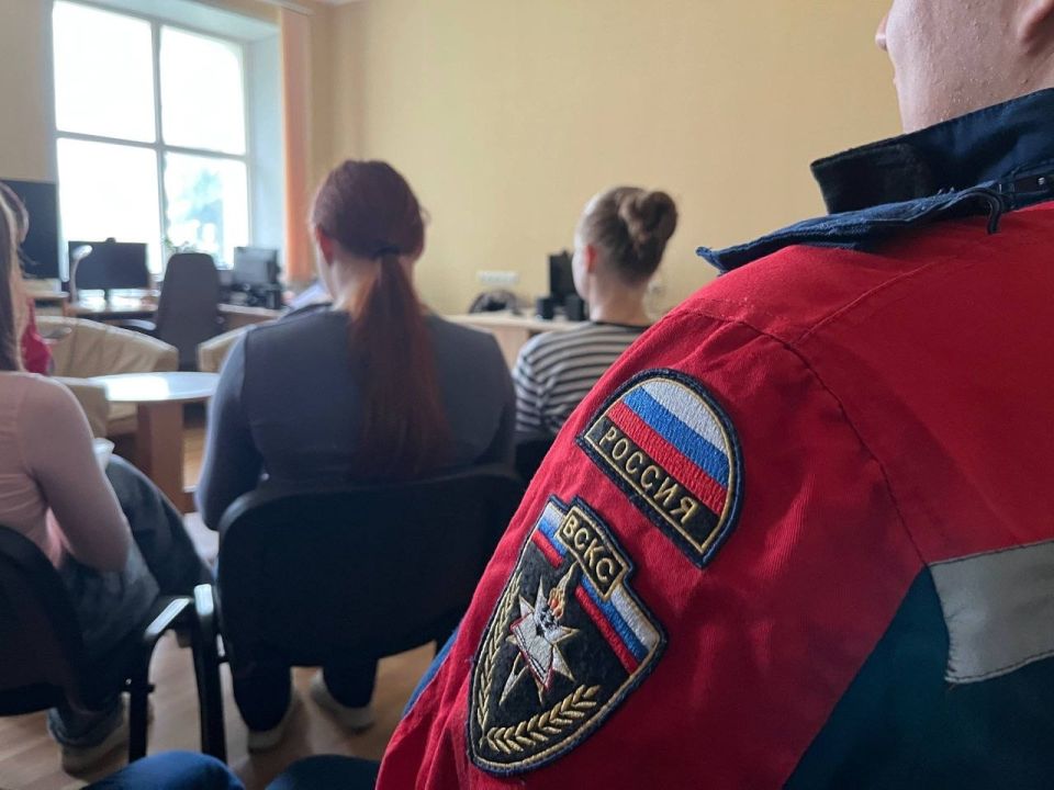 Готовимся помогать уверенно Готовимся помогать уверенно