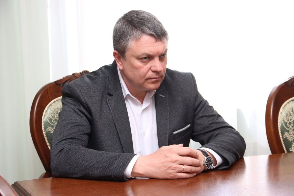 Леонид Пасечник: при необходимости Росреестр готов привлечь дополнительные силы для ускорения обработки заявлений от жителей ЛНР Леонид Пасечник: при необходимости Росреестр готов привлечь дополнительные силы для ускорения обработки заявлений от жителей ЛНР