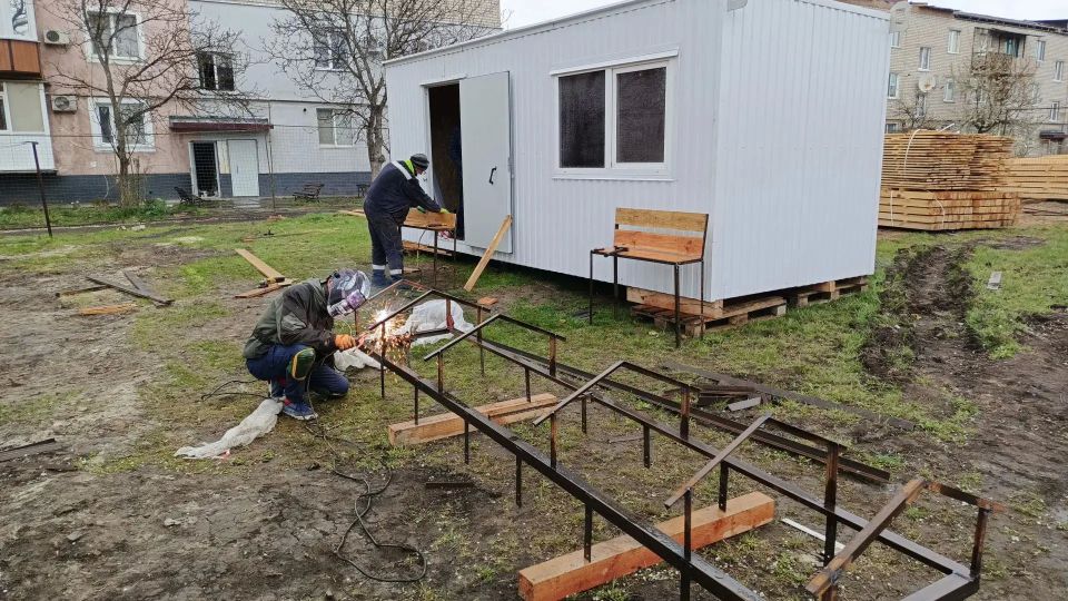 В поселке Родаково по народной программе Единой России идет ремонт многоквартирных домов В поселке Родаково по народной программе Единой России идет ремонт многоквартирных домов