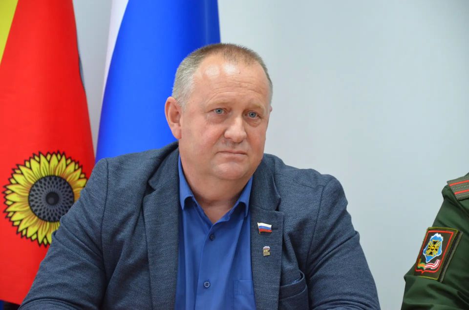 Марина Филиппова: В Новоайдарском округе отметили День призывника встречей с молодыми защитниками Родины Марина Филиппова: В Новоайдарском округе отметили День призывника встречей с молодыми защитниками Родины
