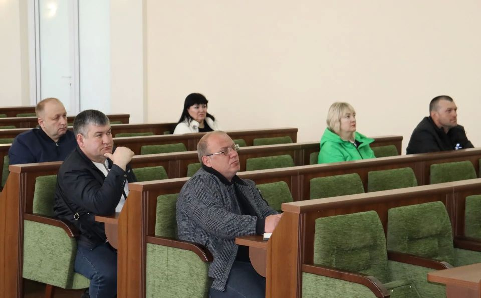 В Антрацитовском муниципальном округе состоялось совещание, организованное отделом агропромышленного развития Администрации В Антрацитовском муниципальном округе состоялось совещание, организованное отделом агропромышленного развития Администрации