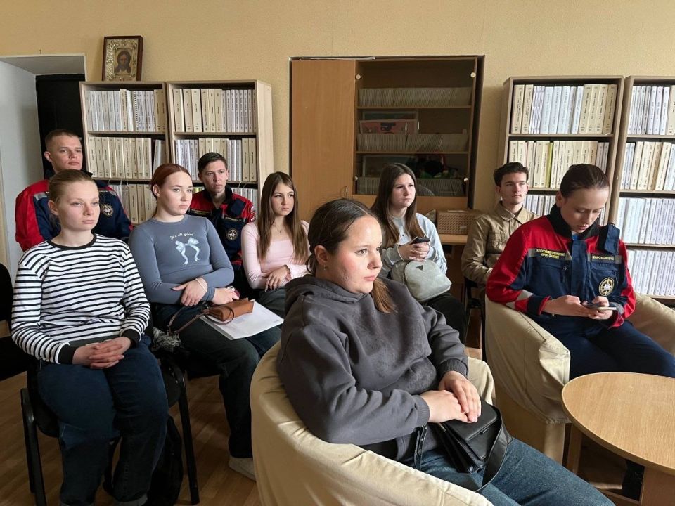 Готовимся помогать уверенно Готовимся помогать уверенно