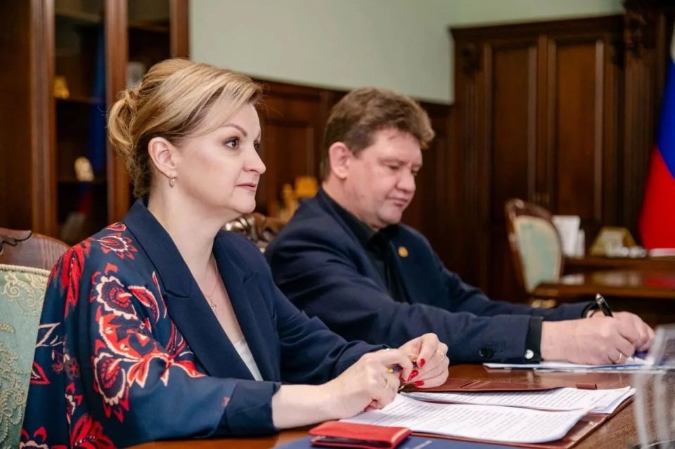 Луганщина практически полностью завершила перезарядку оборудования для лечения онкологических заболеваний и получила лицензию Ростехнадзора в сфере ядерной медицины Луганщина практически полностью завершила перезарядку оборудования для лечения онкологических заболеваний и получила лицензию Ростехнадзора в сфере ядерной медицины