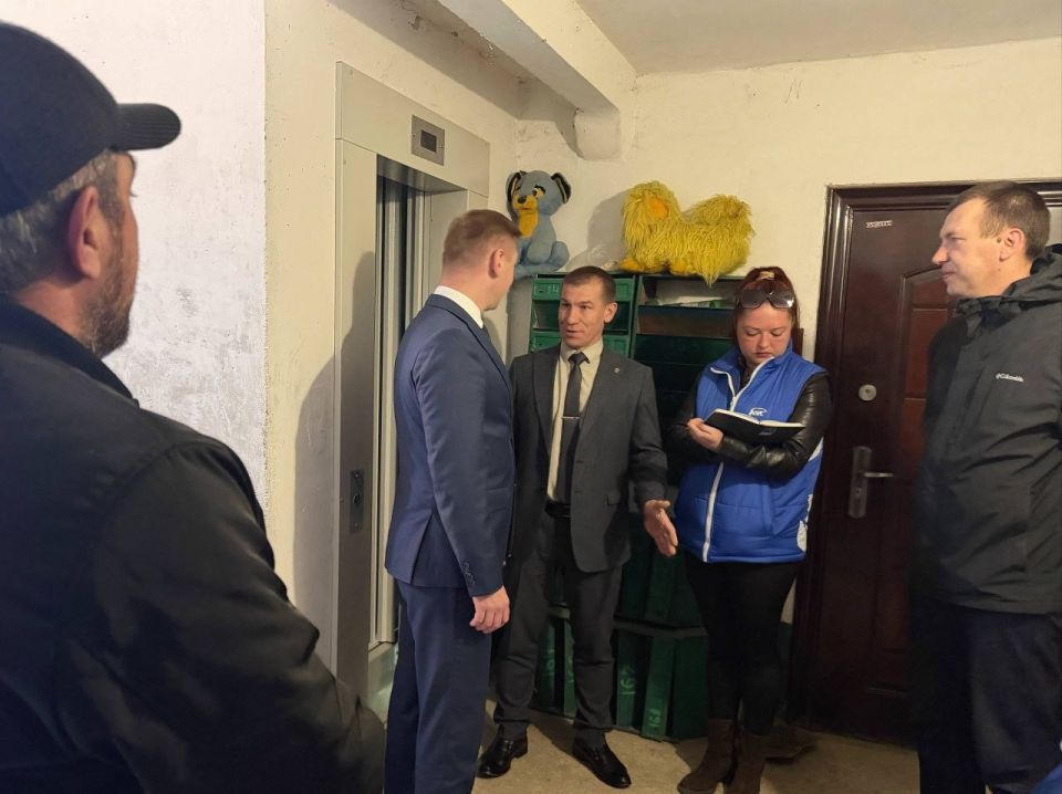 Сергей Колягин: В городе Первомайске продолжаются масштабные работы по модернизации лифтового оборудования Сергей Колягин: В городе Первомайске продолжаются масштабные работы по модернизации лифтового оборудования