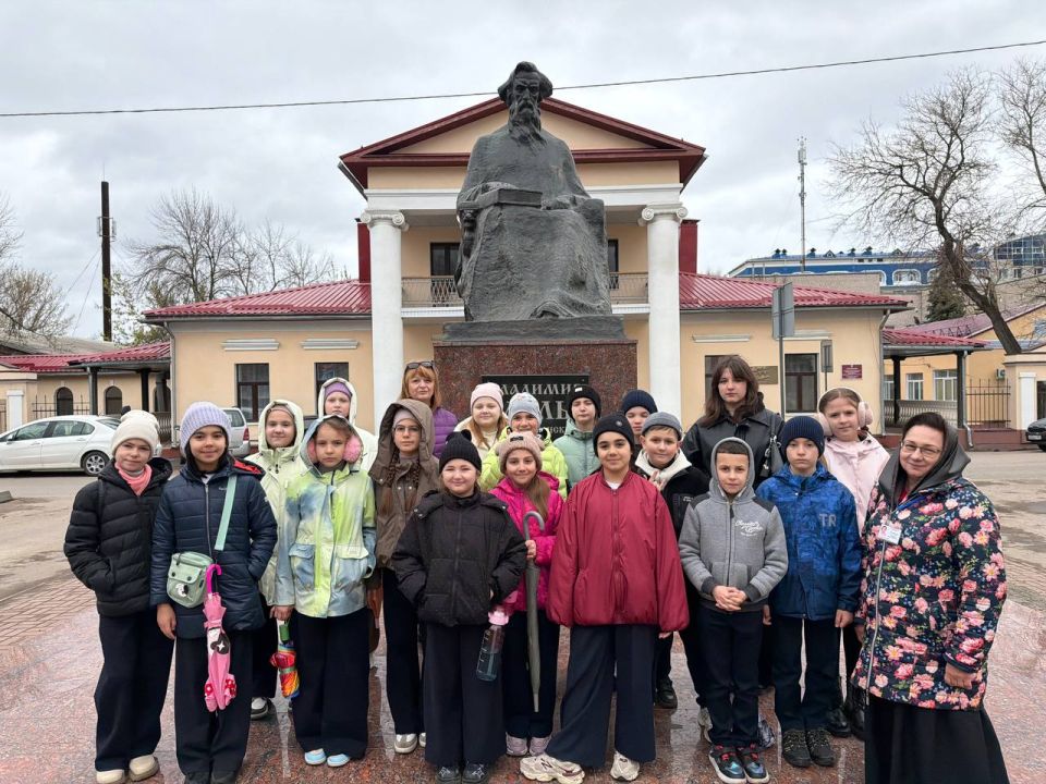Путешествие в прошлое: Луганские школьники открывают тайны старого города Путешествие в прошлое: Луганские школьники открывают тайны старого города