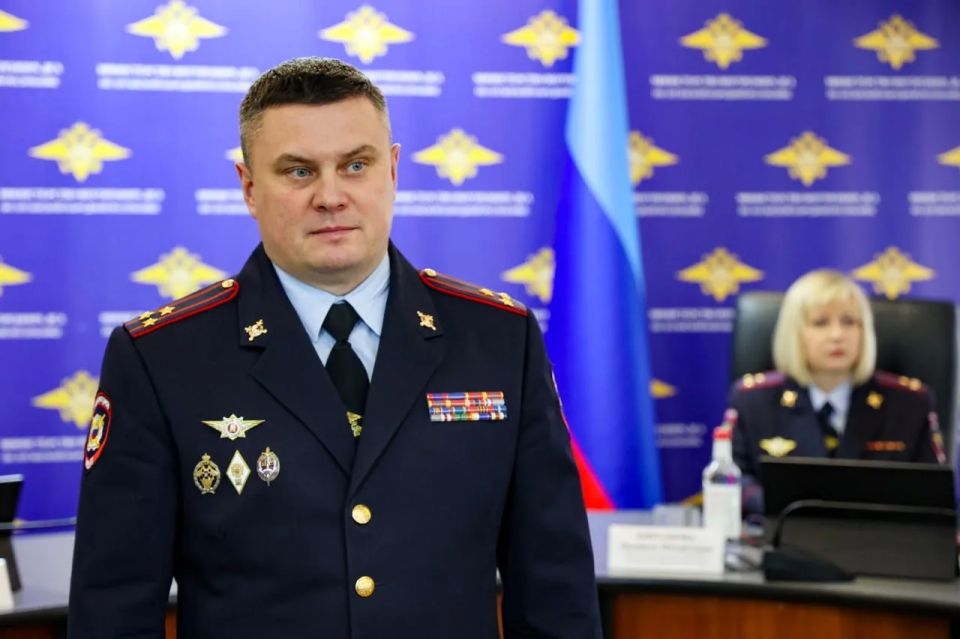 В Управлении по вопросам миграции подвели итоги деятельности за первый квартал года и наградили отличившихся сотрудников В Управлении по вопросам миграции подвели итоги деятельности за первый квартал года и наградили отличившихся сотрудников