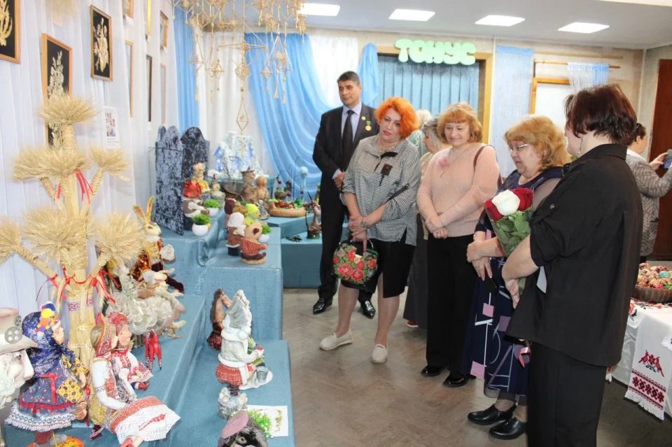 В Свердловске презентовали уникальную технологию росписи на яйце — будущий объект нематериального этнокультурного достояния Луганщины В Свердловске презентовали уникальную технологию росписи на яйце — будущий объект нематериального этнокультурного достояния Луганщины