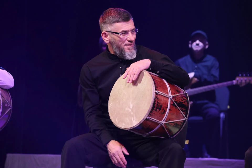 В Луганске с большим успехом прошла концертная программа «В вихре танца» Государственного театра танца Государственной филармонии Карачаево-Черкесской Республики В Луганске с большим успехом прошла концертная программа «В вихре танца» Государственного театра танца Государственной филармонии Карачаево-Черкесской Республики