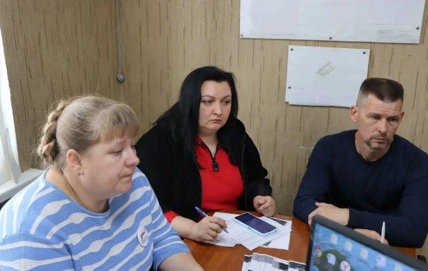 В посёлке Успенка состоялась встреча с семьями погибших В посёлке Успенка состоялась встреча с семьями погибших