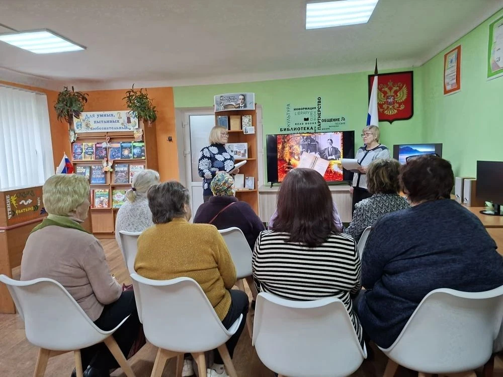 Поэту серебряного века Николаю Гумилеву, исполняется 140 лет со дня рождения Поэту серебряного века Николаю Гумилеву, исполняется 140 лет со дня рождения