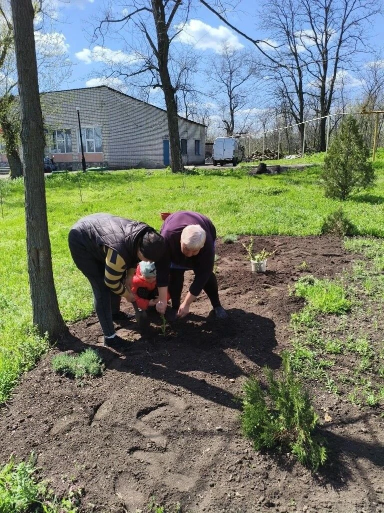 В селе Орехово состоялась акция «Сад Памяти» В селе Орехово состоялась акция «Сад Памяти»