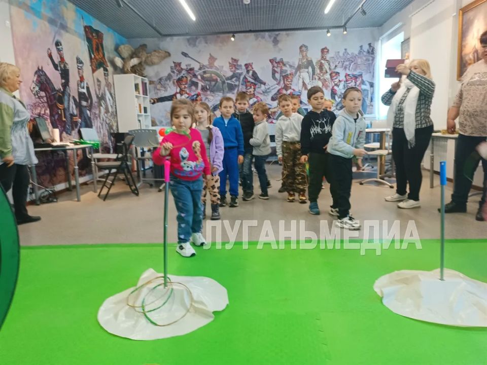 Для воспитанников детского сада «Теремок» в Станице Луганской провели музейное занятие «Игры народов мира» Для воспитанников детского сада «Теремок» в Станице Луганской провели музейное занятие «Игры народов мира»