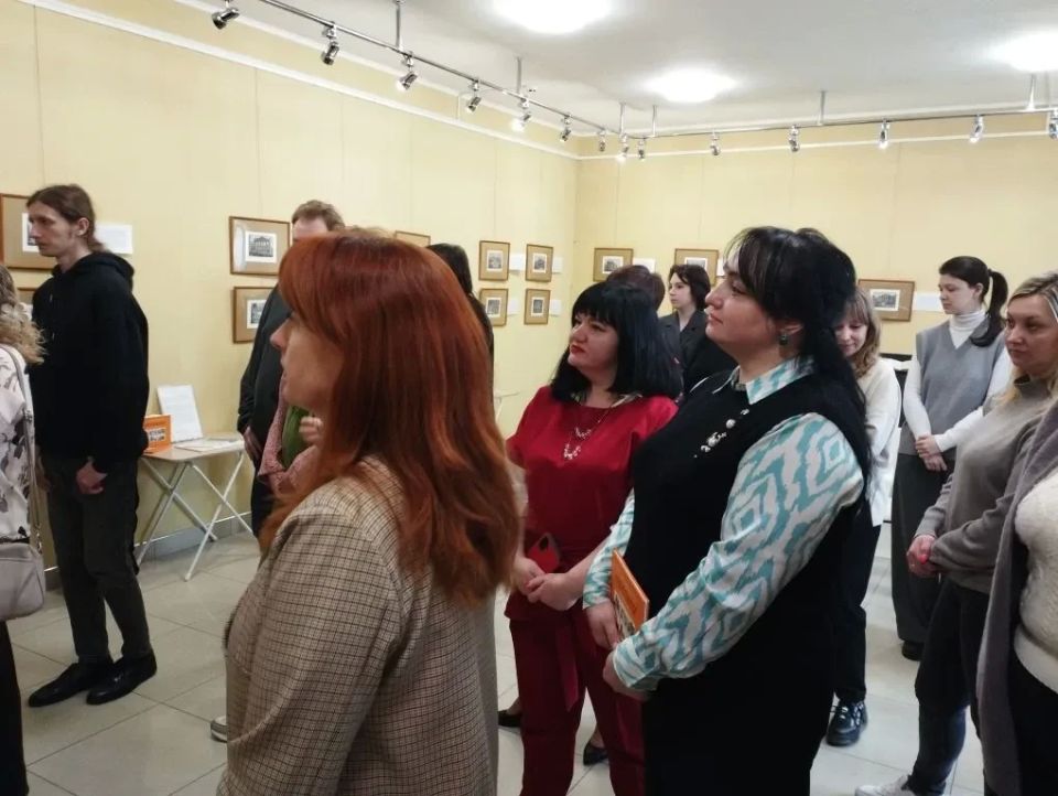В Северодонецкой галерее искусств состоялось открытие выставки «Римские каникулы: итальянская гравюра XIX века» В Северодонецкой галерее искусств состоялось открытие выставки «Римские каникулы: итальянская гравюра XIX века»