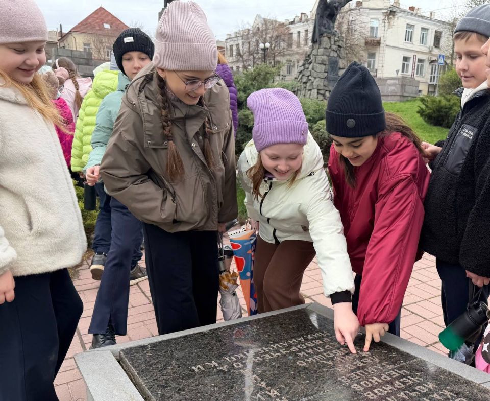 Путешествие в прошлое: Луганские школьники открывают тайны старого города Путешествие в прошлое: Луганские школьники открывают тайны старого города