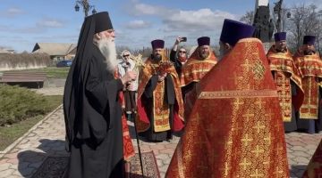 В ЛНР состоялся крестный ход и молебен о мире и благополучии региона