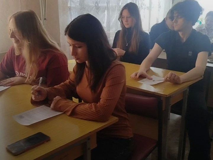 День молодого избирателя прошёл в Красном Луче День молодого избирателя прошёл в Красном Луче