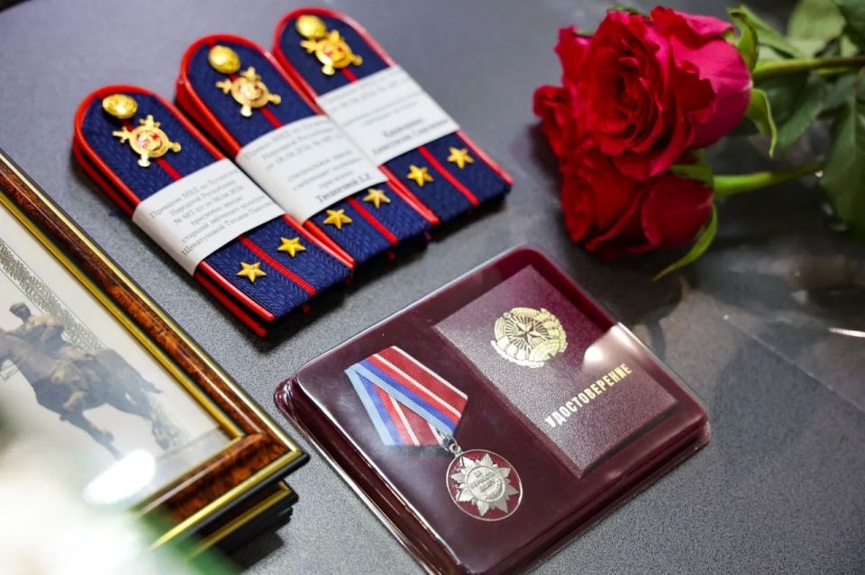 В Управлении по вопросам миграции подвели итоги деятельности за первый квартал года и наградили отличившихся сотрудников В Управлении по вопросам миграции подвели итоги деятельности за первый квартал года и наградили отличившихся сотрудников