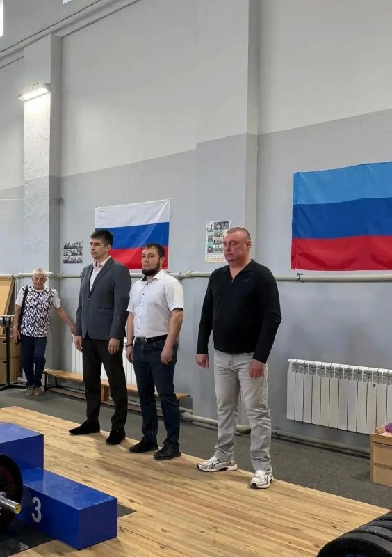 В ЛНР определили сильнейших юниоров в тяжелой атлетике! В ЛНР определили сильнейших юниоров в тяжелой атлетике!