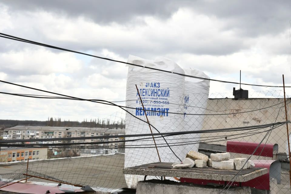 Регион-шеф Красноярский край совместно с Администрацией округа продолжит ремонт кровель в Свердловском округе Регион-шеф Красноярский край совместно с Администрацией округа продолжит ремонт кровель в Свердловском округе