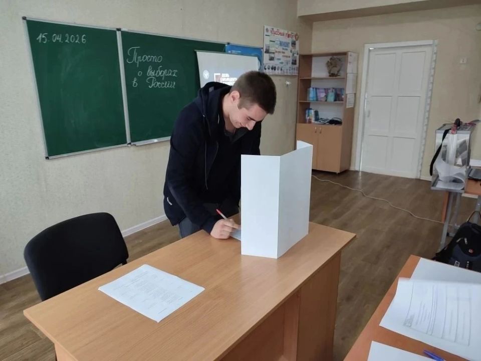 День молодого избирателя в Меловском муниципальном округе День молодого избирателя в Меловском муниципальном округе