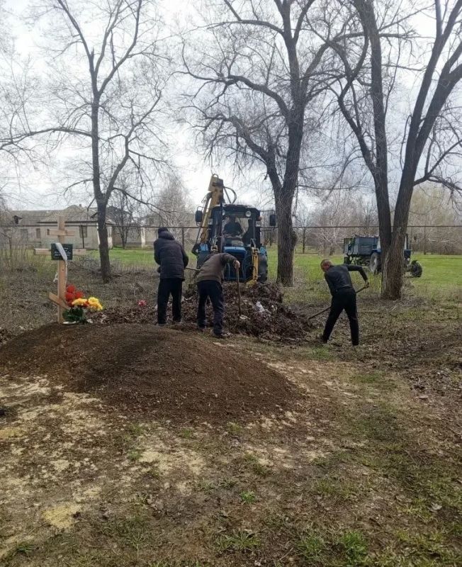 В ТРОИЦКОМ МУНИЦИПАЛЬНОМ ОКРУГЕ ПРОВЕЛИ РАБОТЫ ПО НАВЕДЕНИЮ ПОРЯДКА НА КЛАДБИЩАХ К ПАСХАЛЬНЫМ ПРАЗДНИКАМ В ТРОИЦКОМ МУНИЦИПАЛЬНОМ ОКРУГЕ ПРОВЕЛИ РАБОТЫ ПО НАВЕДЕНИЮ ПОРЯДКА НА КЛАДБИЩАХ К ПАСХАЛЬНЫМ ПРАЗДНИКАМ