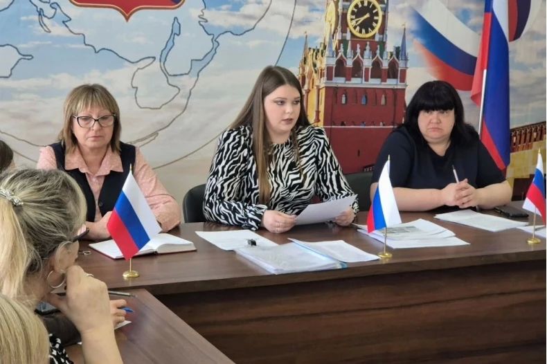 В Свердловском округе состоялись совещания по вопросам противодействия терроризму и экстремизму В Свердловском округе состоялись совещания по вопросам противодействия терроризму и экстремизму