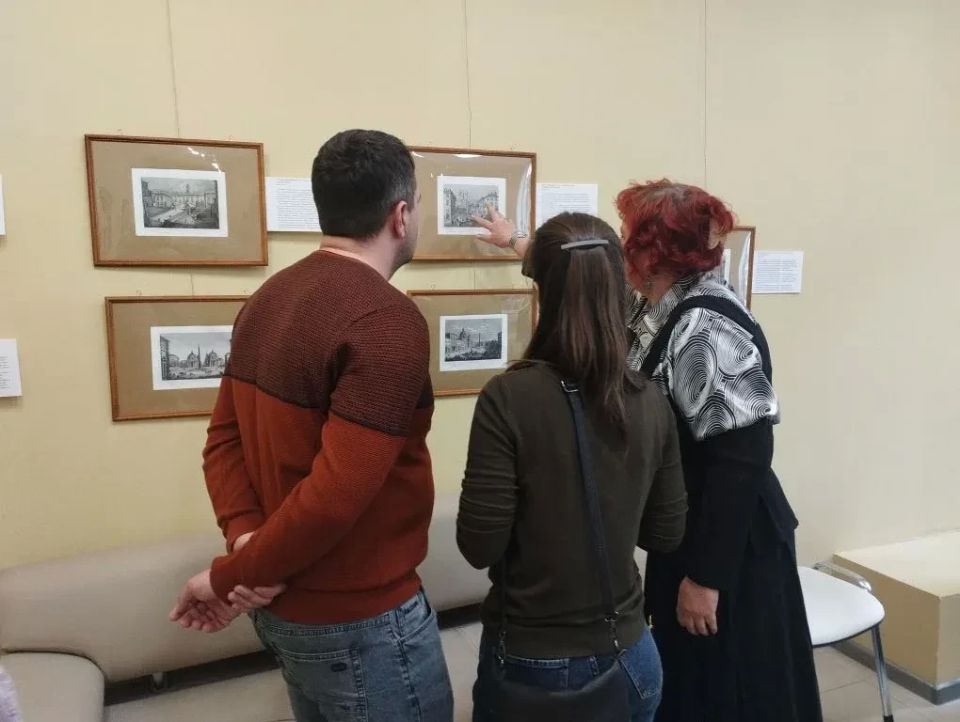 В Северодонецкой галерее искусств состоялось открытие выставки «Римские каникулы: итальянская гравюра XIX века» В Северодонецкой галерее искусств состоялось открытие выставки «Римские каникулы: итальянская гравюра XIX века»