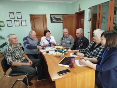 Встреча с ликвидаторами аварии на Чернобыльской АЭС в центре общения старшего поколения