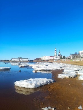 Апрельский ледоход. Архангельск Ольга Суворова «Россия — это я!» в MAX